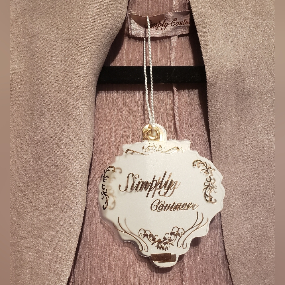 Simply Couture Pink Cape with Intricate Detailing - Picture 3 of 3